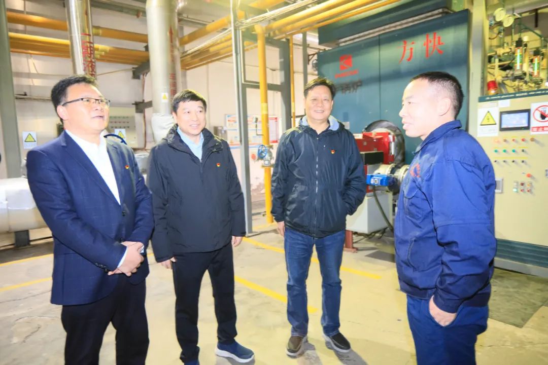 新春慰問(wèn)送關(guān)懷——集團(tuán)黨委書(shū)記、董事長(zhǎng)慰問(wèn)春節(jié)期間堅(jiān)守崗位的一線職工