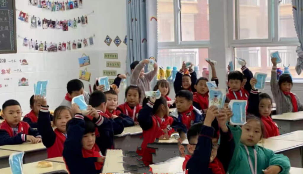 未來可期 健康護航丨花花牛乳業(yè)集團取得學(xué)生飲用奶常、低溫發(fā)酵乳生產(chǎn)資質(zhì)