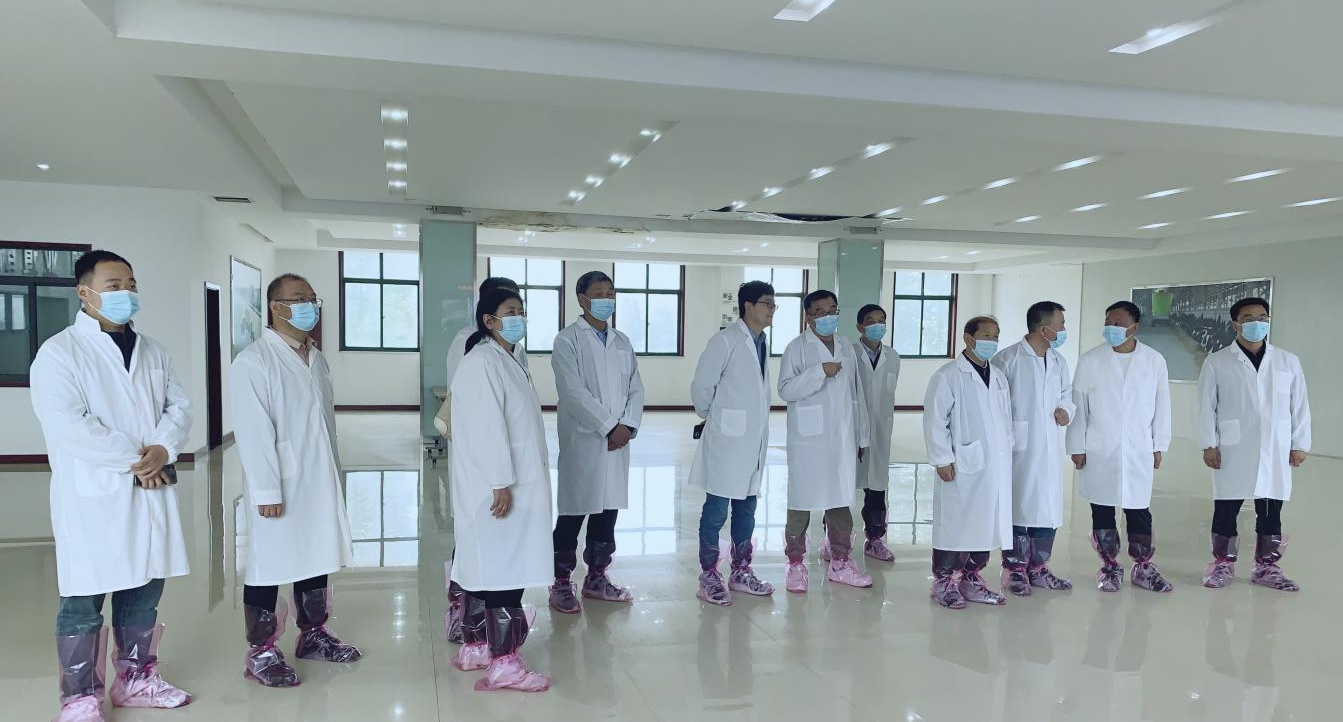 花花牛丨河南農(nóng)業(yè)大學(xué)黨委副書記、校長介曉磊一行蒞臨花花牛河南瑞亞參觀調(diào)研