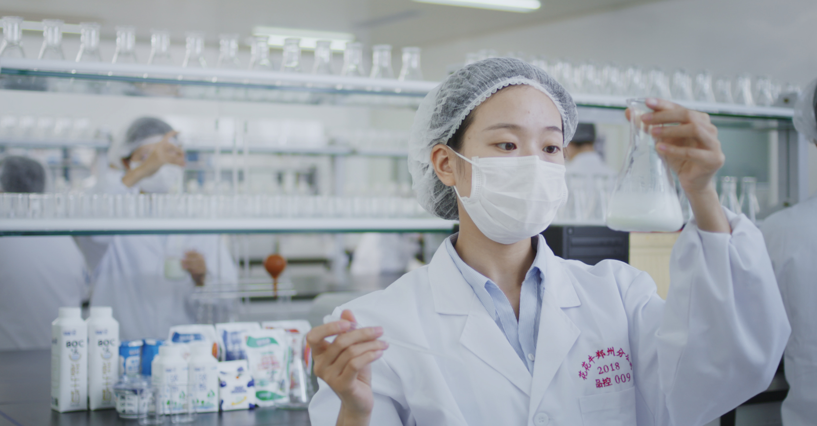 榮膺乳業(yè)三大金獎，花花牛以產(chǎn)業(yè)融合發(fā)展推進(jìn)奶業(yè)高質(zhì)量發(fā)展