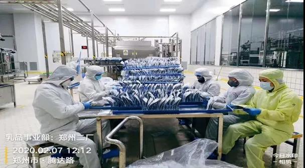 花花牛 | 疾風(fēng)來臨，你是不是勁草？